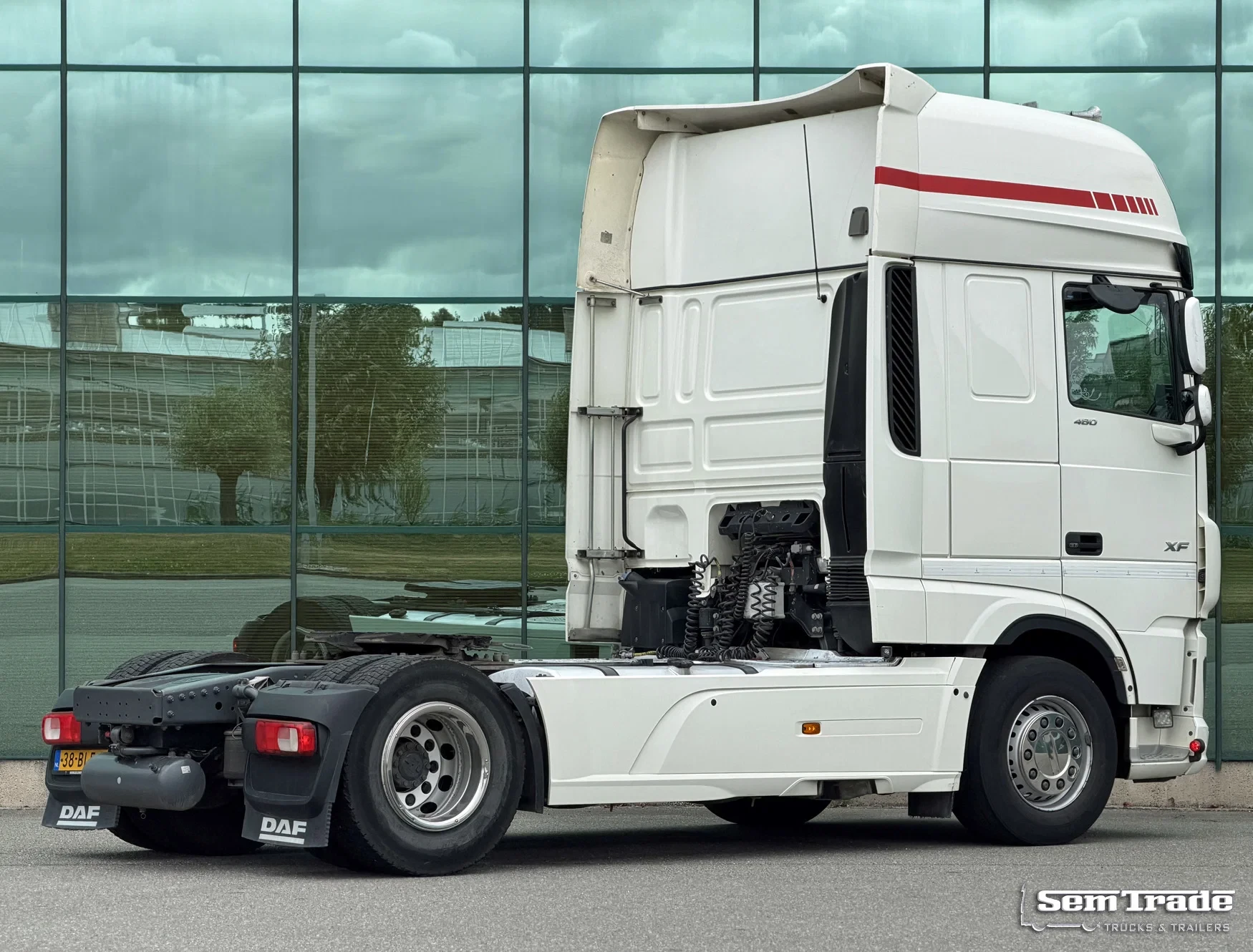 DAF XF480 2018 - FT SSC 2X TANKS PARK AIRCO ONLY 732.000 KM 2-PIECES AVAILABLE NL TRUCKS afbeelding 4