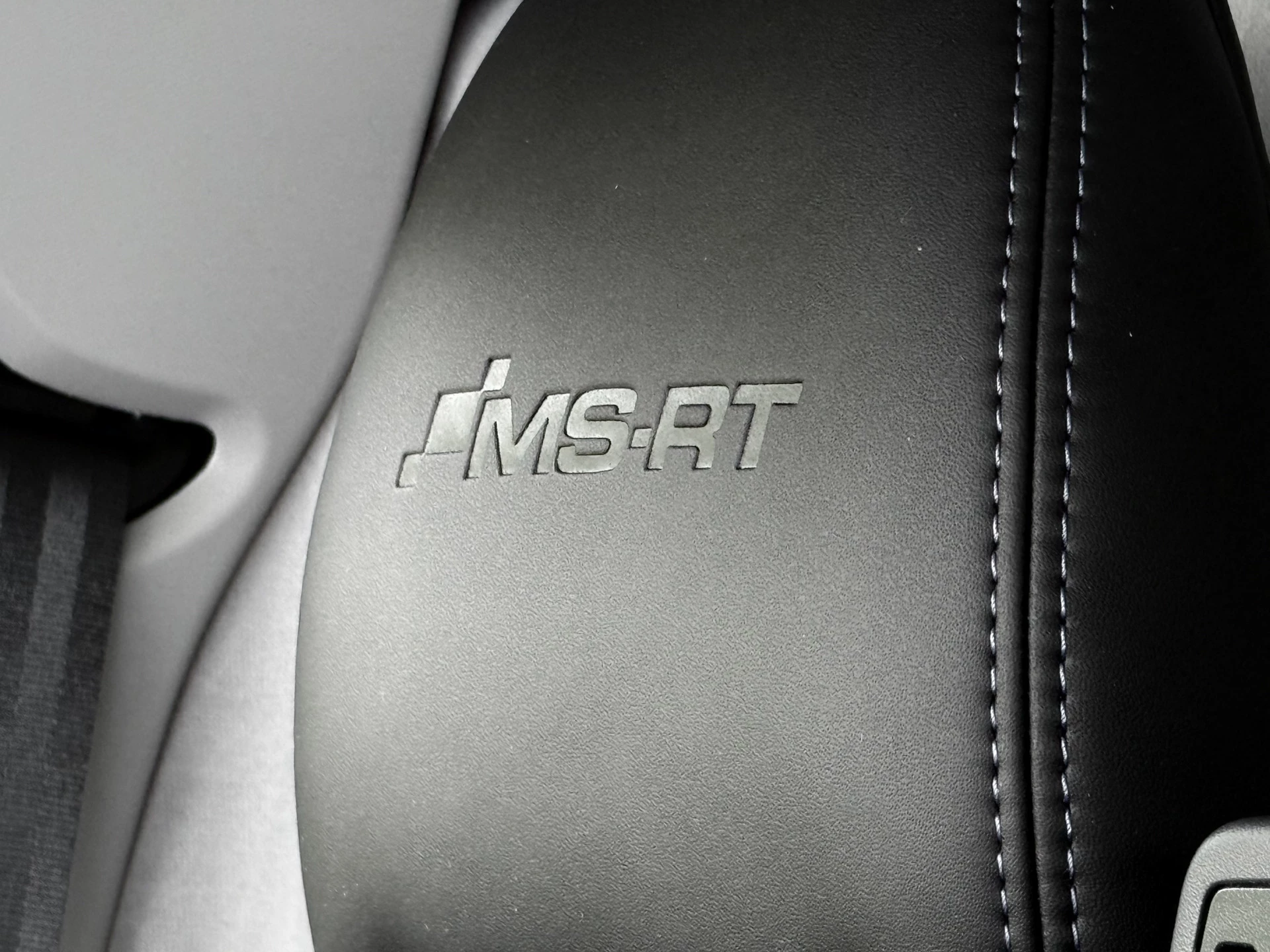 Ford E-Transit Custom 2025 - MS-RT 285 PK FULL ELECTRIC SPORT / L1H1 / DIGITAL AQUA BLUE METALLIC / REAR VIEUW / B&O SOUND SYSTEM / 19 INCH / LED / CAMERA obrázek 23