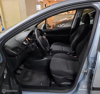 Peugeot 207 2011 - 1.4 XR Premium + obrazek 13