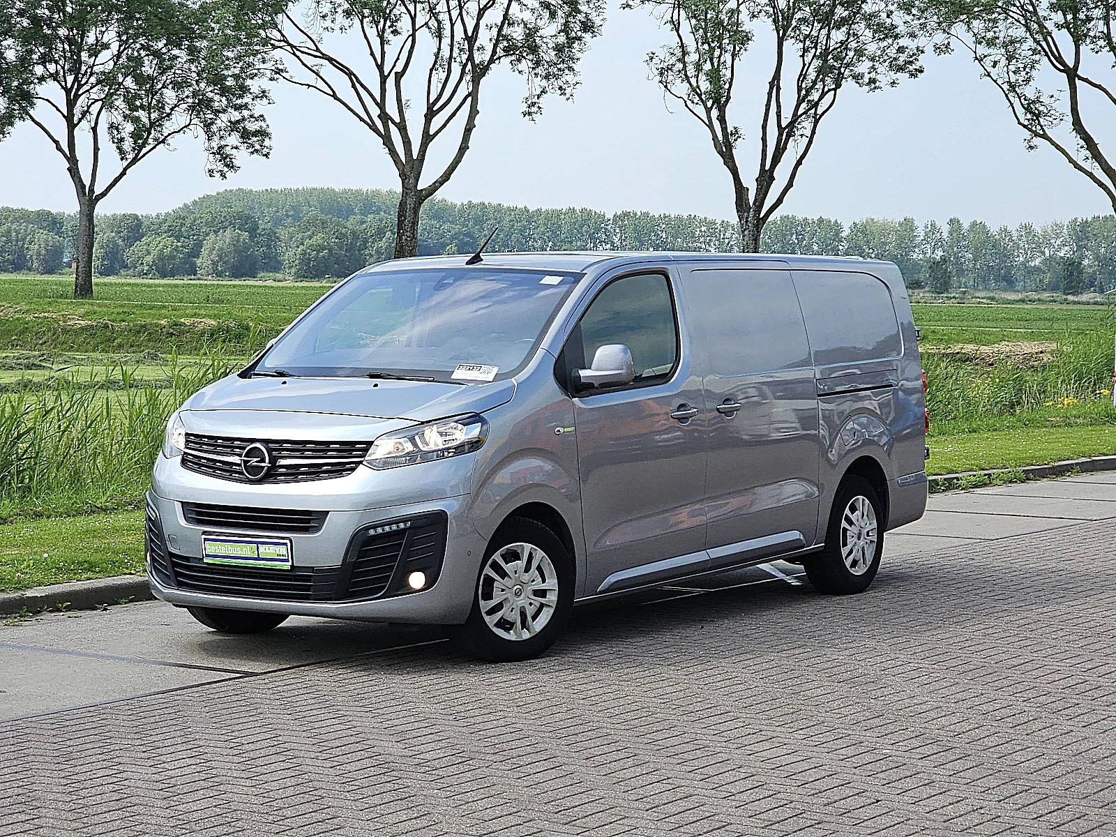 Opel Vivaro 2020 - 2.0 obrázek 2
