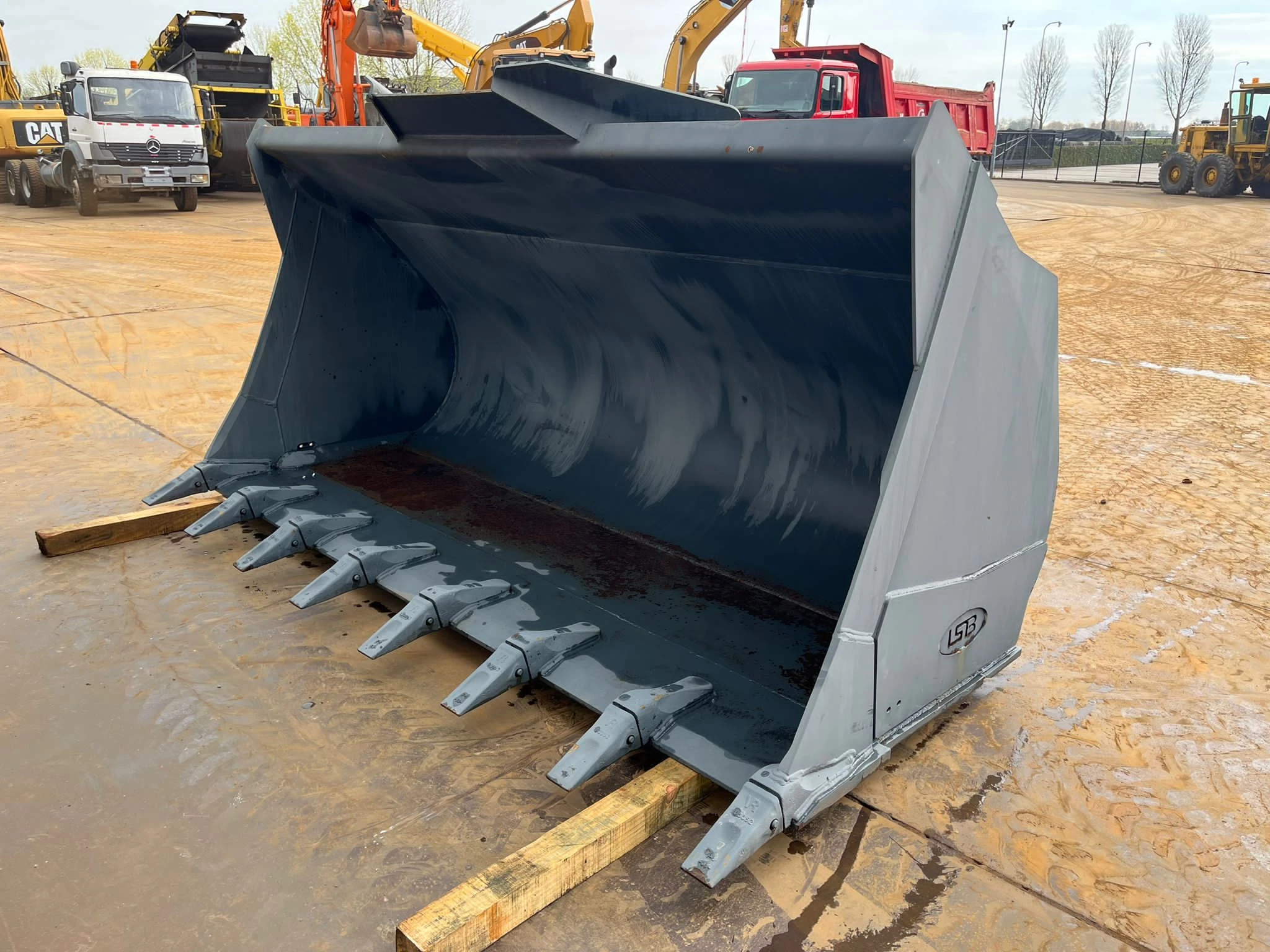 Doosan DL450-3 bucket 4700 l 2014 afbeelding 1