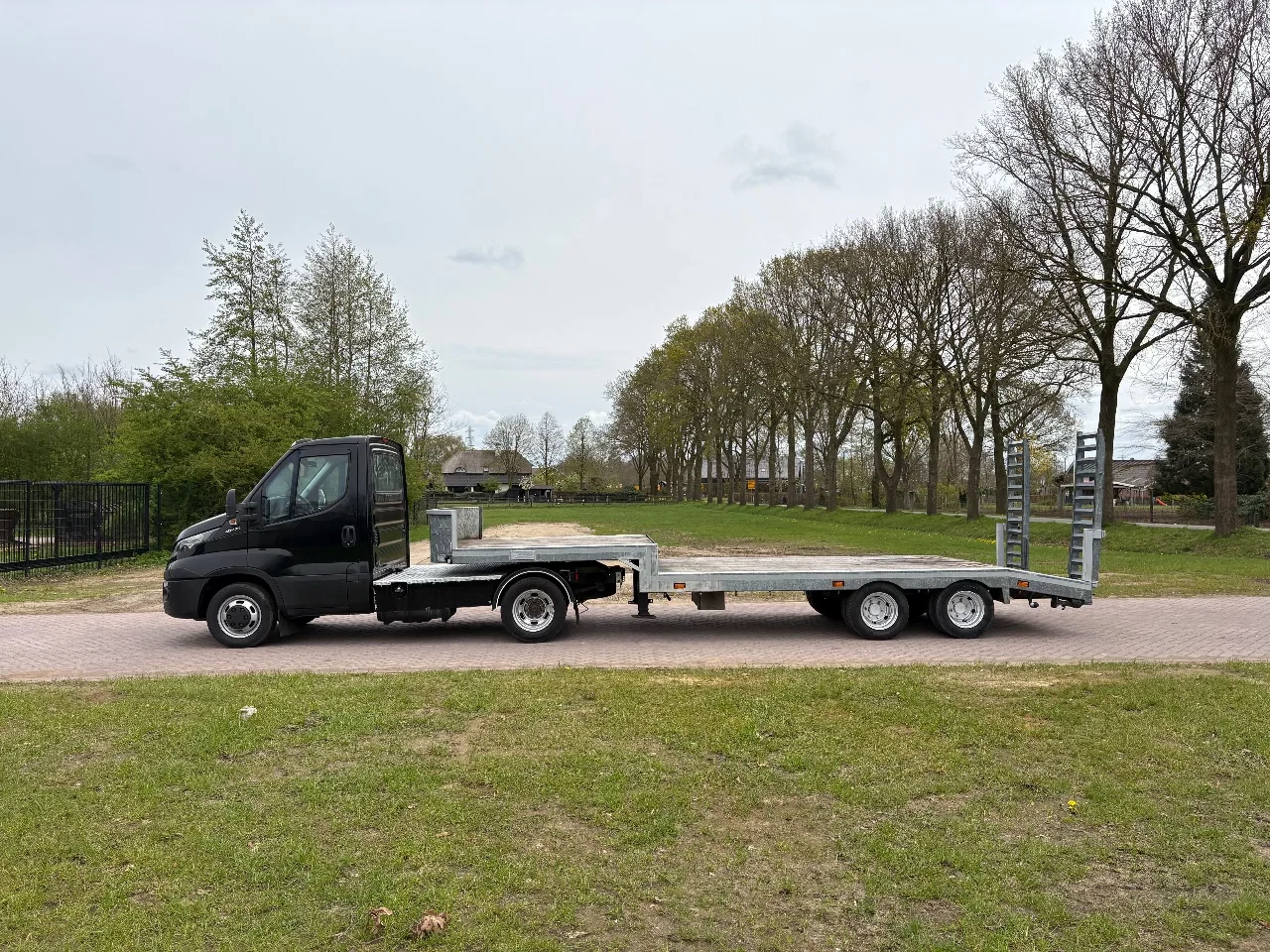 Iveco Daily 2015 - 40 C17 Hydro-Stopp Be trekker - oplegger veldhuizen 5.2 ton Bild 3