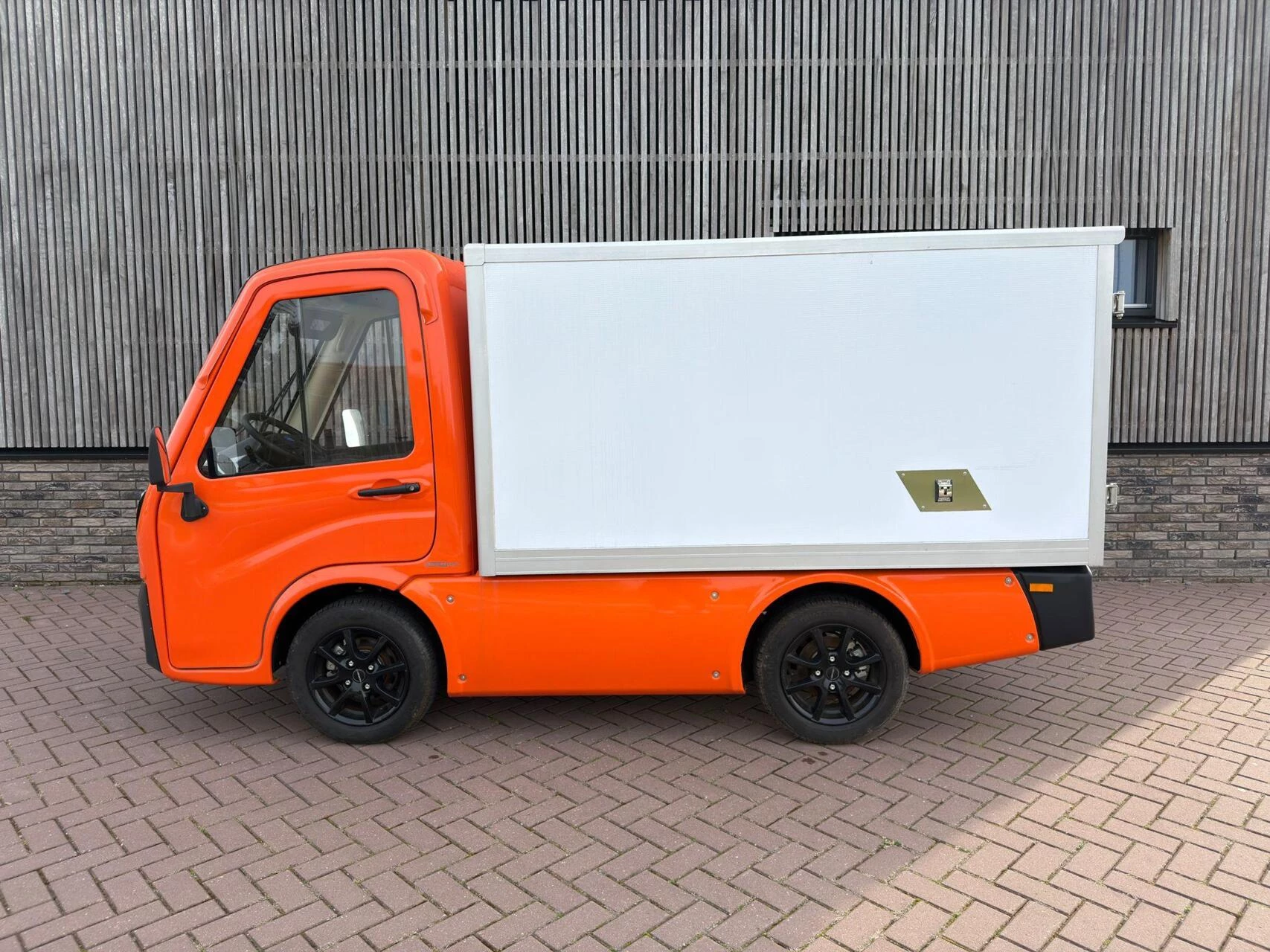 Cenntro Metro 2020 - C500 | Budget box | Lithium | Range 100 km obrázek 2
