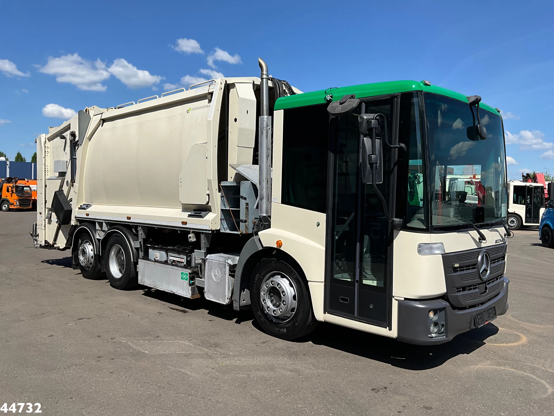 Mercedes-Benz 300 2016 - Econic 2630 Euro 6 CNG Norba MF 18m³ 2 compartimenten just 137.620 km! afbeelding 4