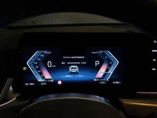BMW iX2 2024 - eDrive20 67 kWh immagine 16