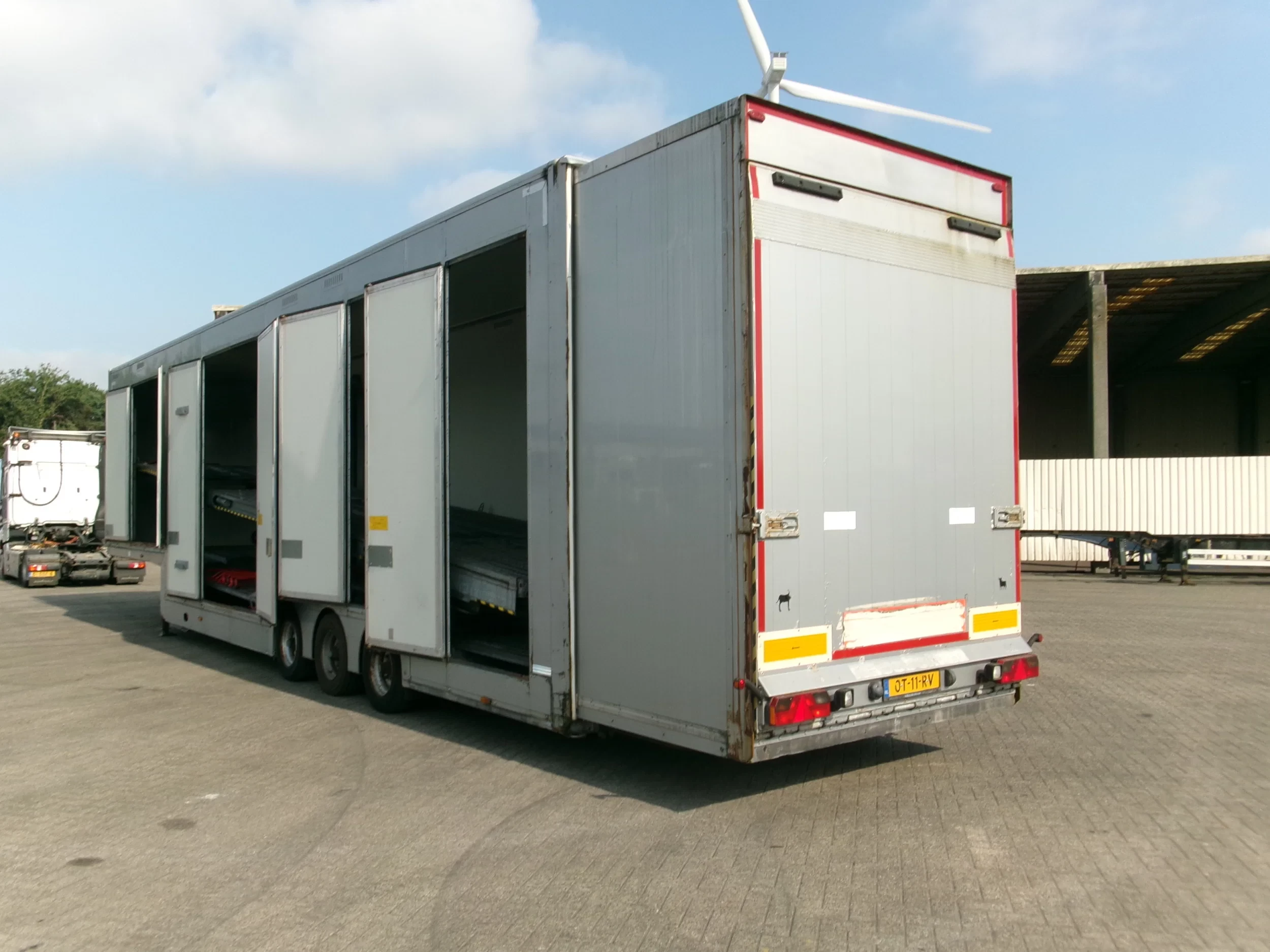 KAESSBOHRER SP-9-16CVTG 2010 - SP-9-16CVTG APK 07-2027 afbeelding 5