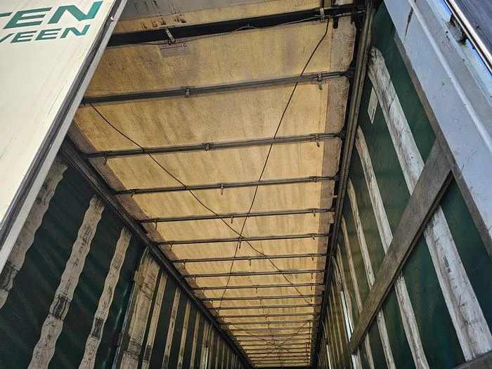 Pacton T3 001 | 3 axle curtainsider | Bpw drum. 2001 Bild 24