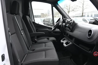 Mercedes-Benz eSprinter 2024 - 320 L2H2 RWD Pro 81kWh zdjecie 7