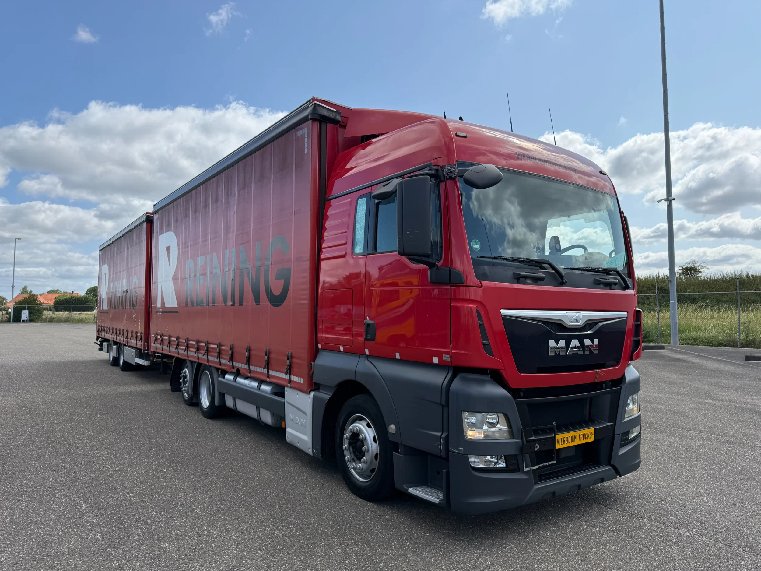 MAN TGX 2016 - 24.400 TGX 24.400 6X2 Komplett mit Anhanger 115m3 afbeelding 1
