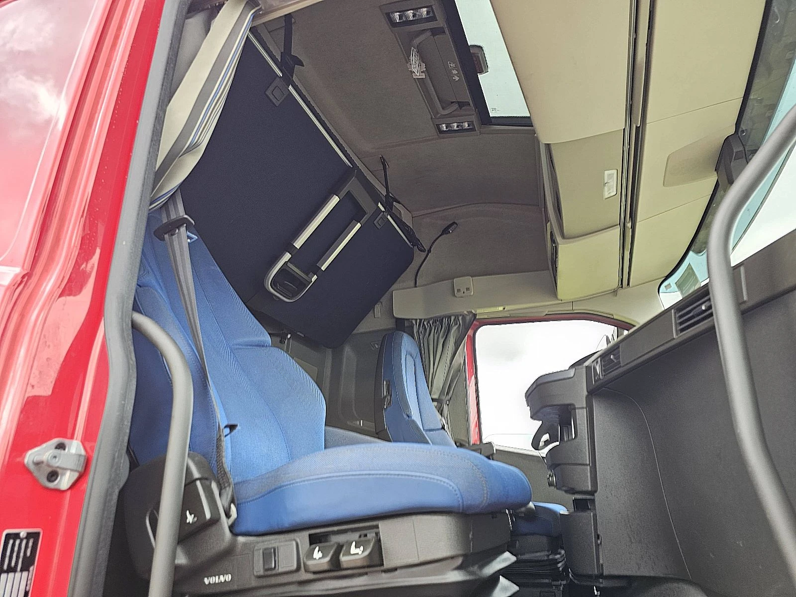 Volvo FH 2023 - 500 image 7