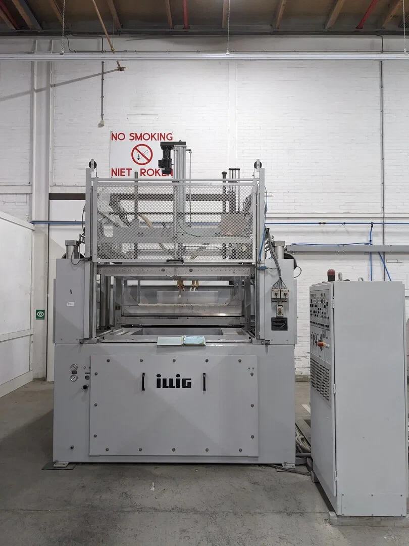 Overige Vacuumvormmachine, Adolf Illig 1982 - UA 150 ED obrázek 1