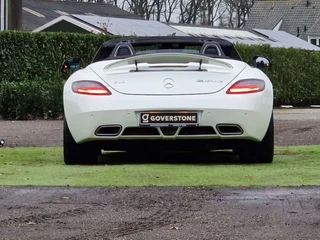 Mercedes-Benz SLS 2013 - GT 6.3 AMG Roadster - Full spec - German registration imagem 8