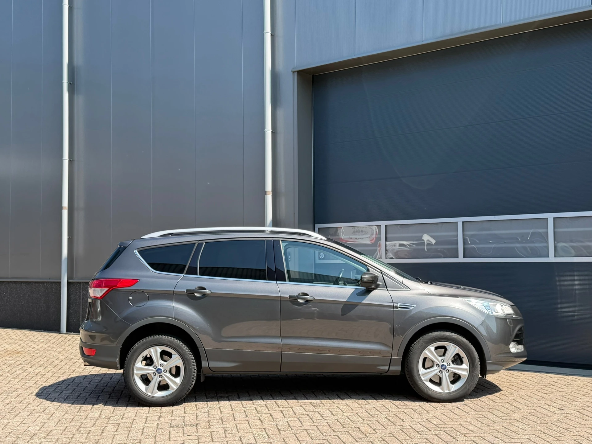 Ford Kuga 2015 - 1.5 Titanium Plus 4WD bj.2015 Autom|Pano|Navi|Trehaak. image 6