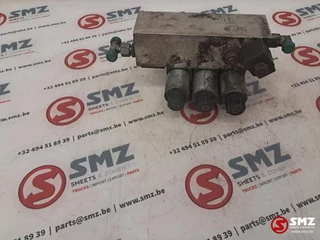 Diversen N/A 2009 - Occ set van 3 hydraulische ventielen Parker obrazek 3