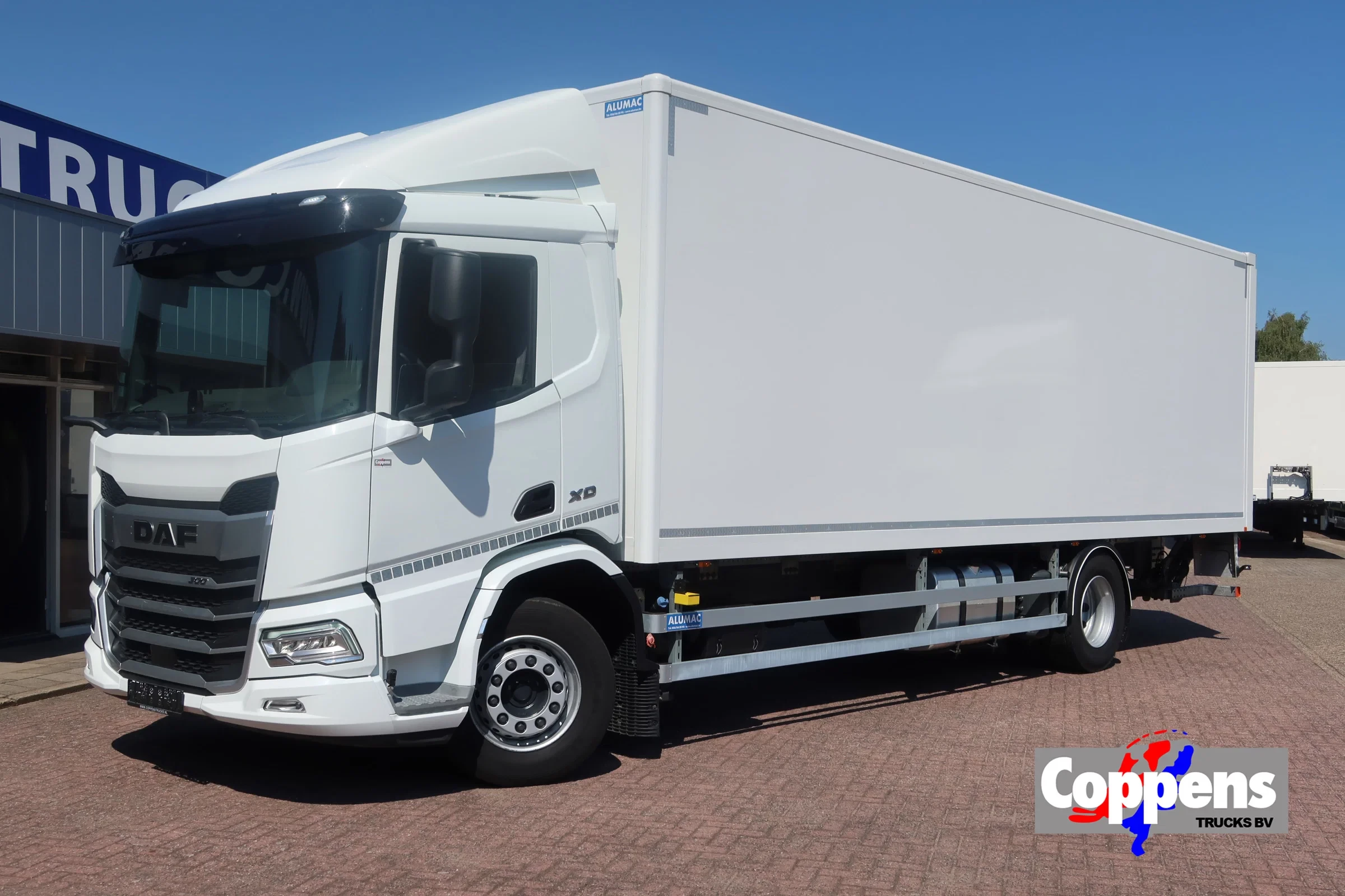 DAF XD 2024 - XD 300 Bak+Klep 2.000 kg obrázek 1