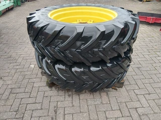 John Deere Wielen 16.9 R38 Grote ZF Steek afbeelding 3 miniatuur