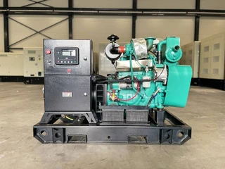 Cummins 2026 - 4BTA3.9-GM47 - 55 kVA Marine Generator - DPX-19750 imagen 1 miniatura