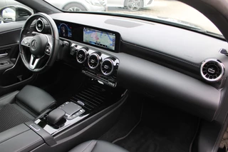 Mercedes-Benz A-Class 2021 - 250e AUT8 Advantage TREKHAAK CAMERA STUURWIELVERWARMING NAVI DAB obrazek 11
