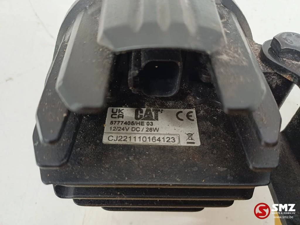 Caterpillar 2022 - Floodlamp Caterpillar zdjęcie 5
