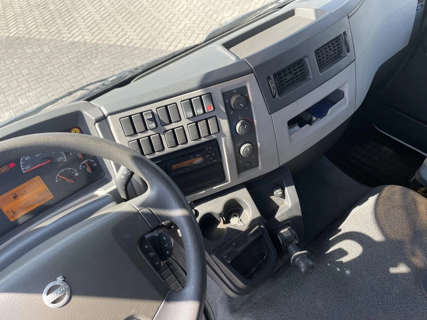 Volvo 240 2013 - FL240 immagine 7