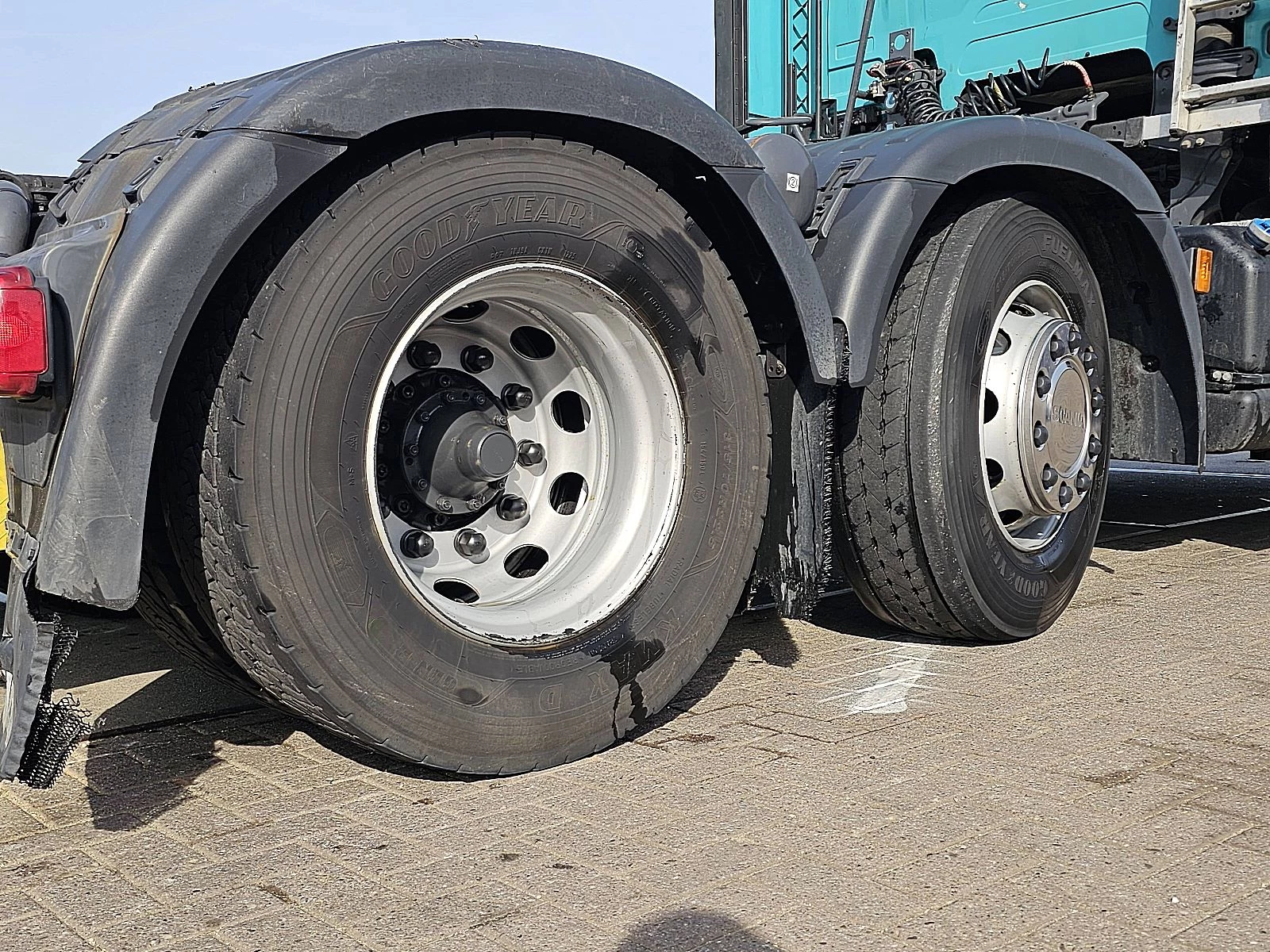 Scania R 2022 - R500 image 16
