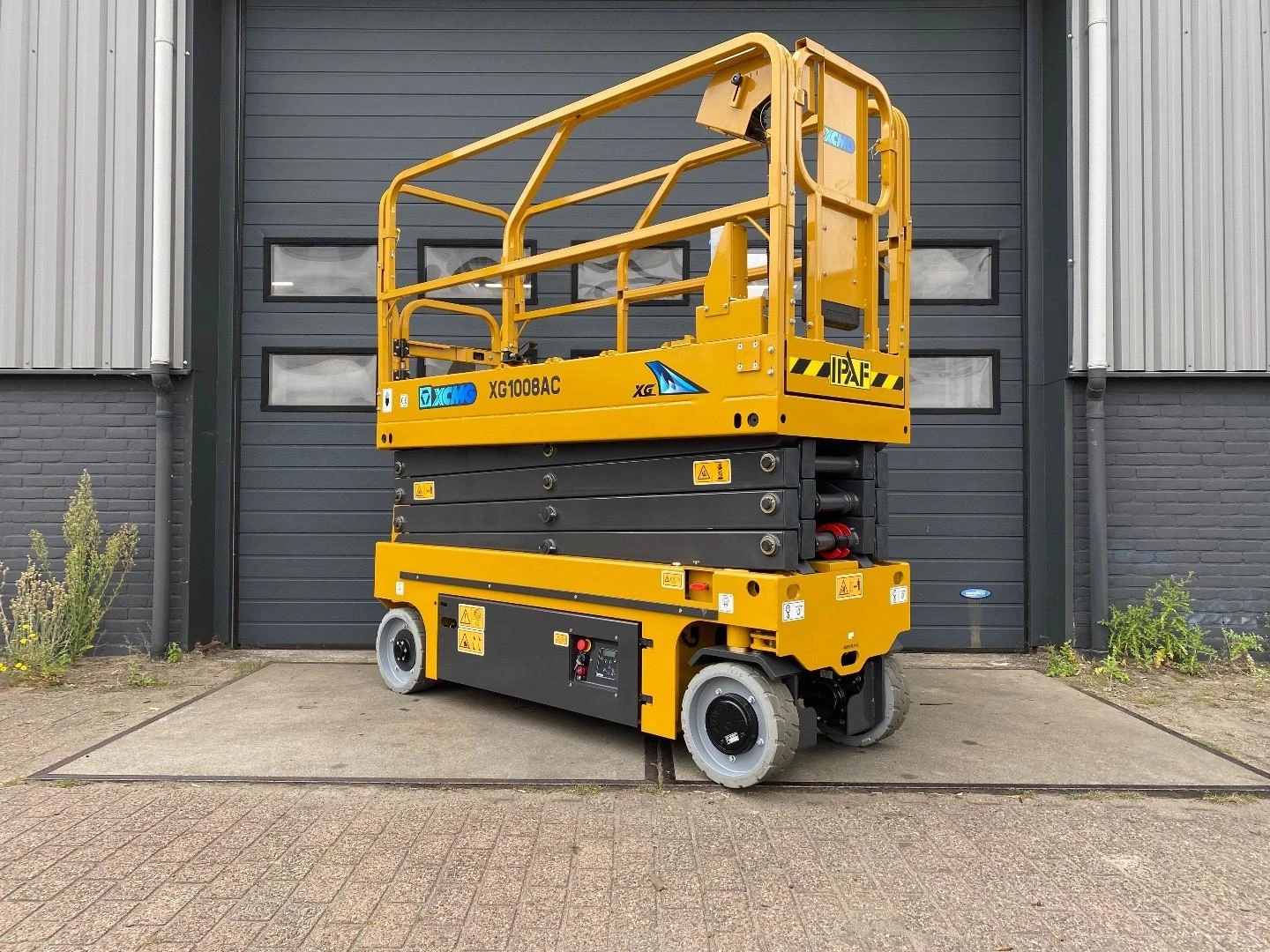 XCMG XG1008AC 2024 image 1