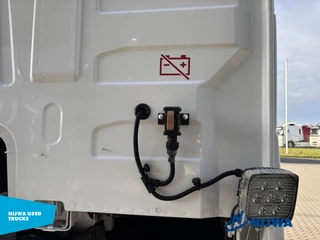 Volvo FH 2019 - 460 6x2 Suitable for ADR + Xenon obrazek 20