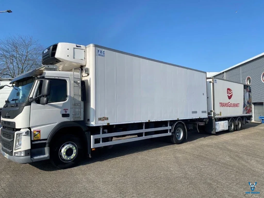 Volvo FM4-420 2015 - / COMPLETE COOL+FREEZE COMBI / CHEREAU / THROUGH-LOADING SYSTEM / 2XPLATFORM DHOLLANDIA / FREEZING LOCK / AUTOMATIC / EURO-6 / 2015 afbeelding 1