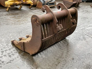 Verachtert Skeleton bucket image 3 thumbnail