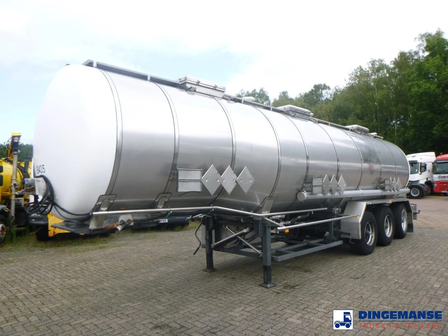 Burg Chemical tank inox 32.6 m3 / 3 comp 1989 afbeelding 1