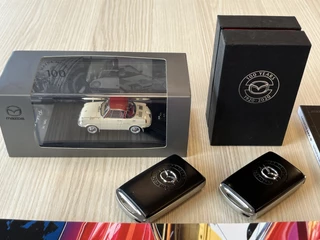 Mazda MX-5 2020 - ND Roadster 1.5 SkyActiv-G 132PK 100th Anniversary Bose Leder Camera PDC Apple CarPlay imagem 33