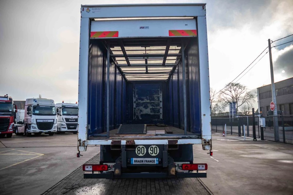 Renault 2011 - PEMIUM LANDER 340 DXI-6X2 Bild 4