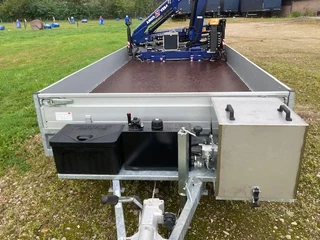 Hulco Medax 2025 - Tridem met Amco Veba laadkraan bild 2