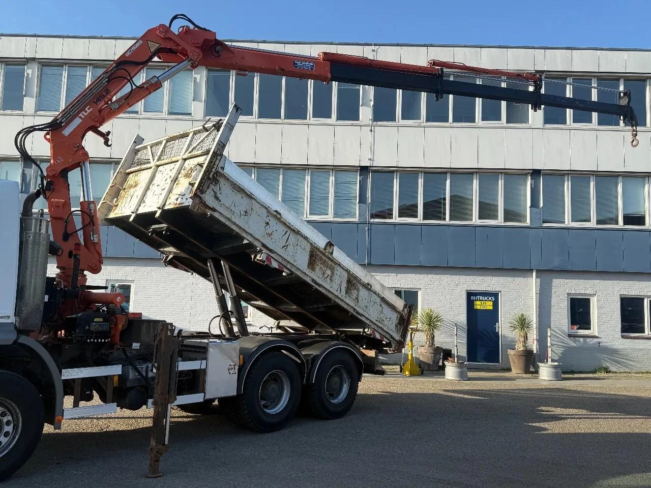 Mercedes-Benz Axor 2633 2008 Bild 3