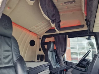 Scania S 2021 - S540 NGS Highline 4x2 - Low deck - Retarder - Custom interior - Night clima - Full air - Led - Navi bild 12
