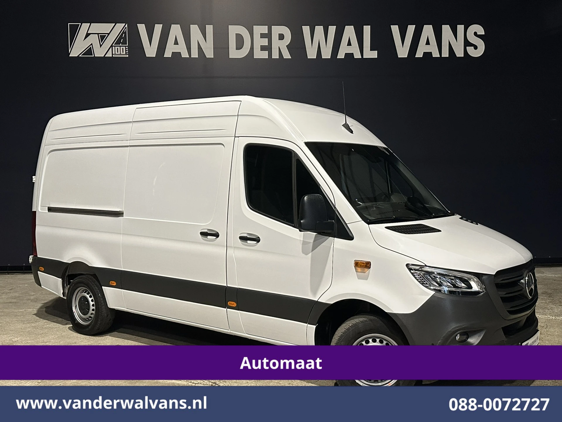 Mercedes-Benz Sprinter 2024 - 317 CDI 170pk 9G-Tronic Automaat L2H2 Model 2025 Euro6 Airco | XL MBUX | Camera | Navigatie | Cruisecontrol | LED afbeelding 1