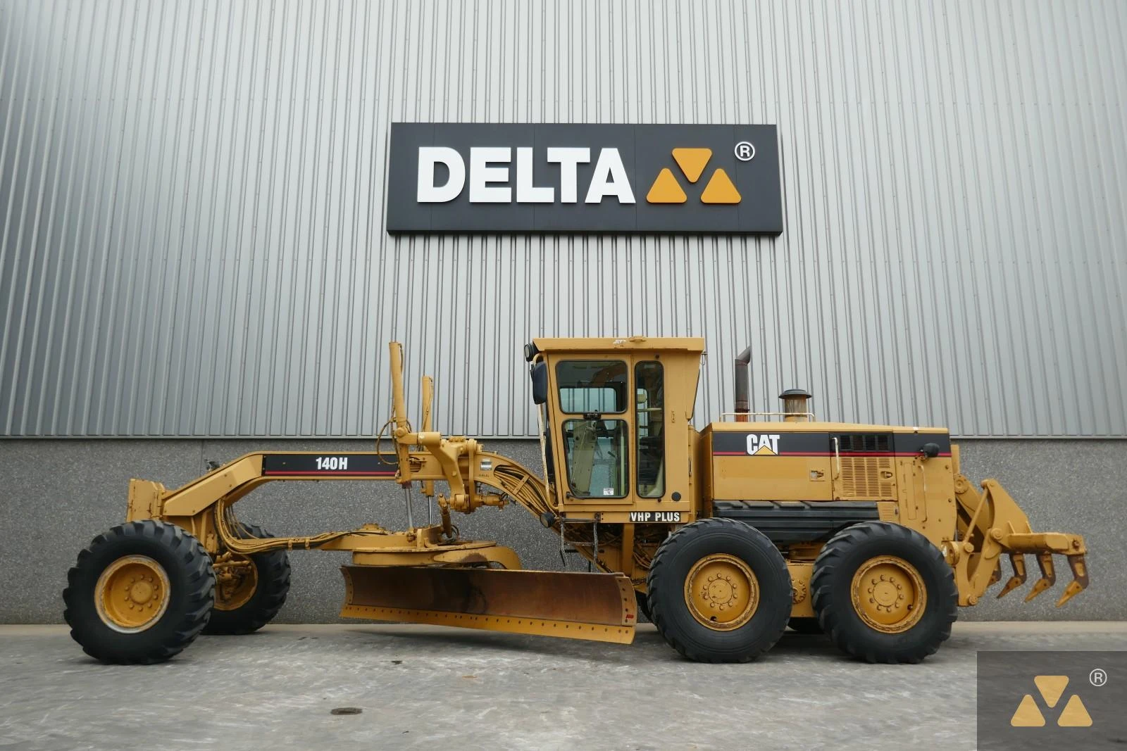 Caterpillar 2004 - 140H image 1