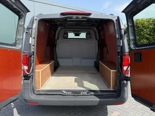 Mercedes-Benz Vito 2017 - 111 CDI 115 PK E6 / L2H1 / NIEUWSTAAT !! / 2x SCHUIFDEUR / LED / AIRCO / CRUISE / LANE ASSIST / BLINDSPOT / CAMERA image 7
