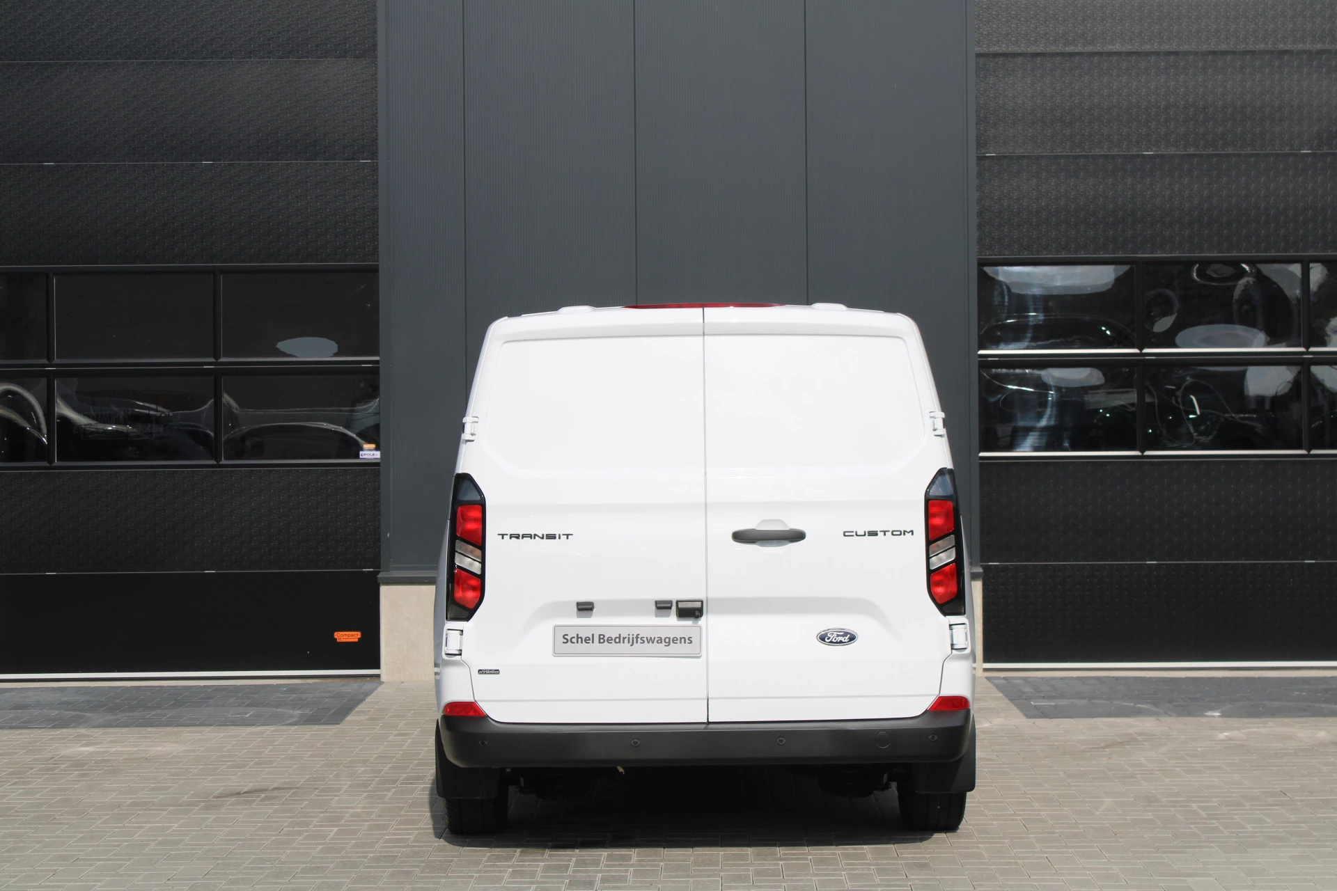 Ford Transit Custom 2025 - 320 2.5 PHEV L2H1 Trend 232pk - 5 jaar GARANTIE - 2x Schuifdeur - Adaptive Cruise - Blind Spot - Navigatie - Camera - Verwarmd Stuur - Rijklaar obrázek 7