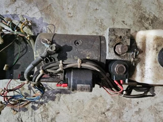 Iskra Hydroliek pomp 24V 2 - N/A imagen 3