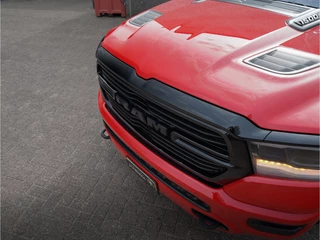 Dodge Ram 1500 2024 - 5.7L V8 4x4 Crew Cab Laramie Night immagine 14
