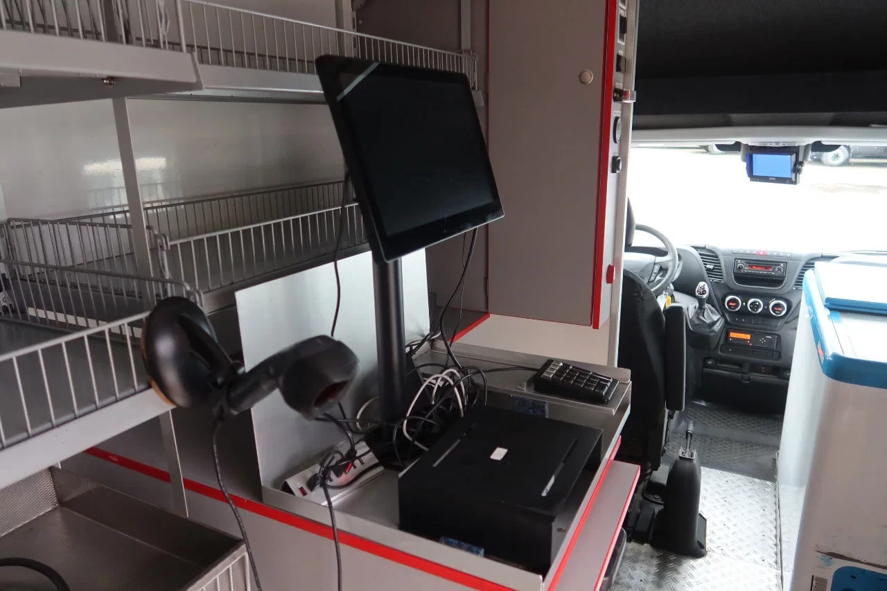 Iveco 72C180 2016 - Verkoopwagen !!Netto Prijs 16.800 euro!! obrázek 4