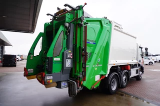 DAF LF 220 FAG 2016 - Terberg Vuilniswagen achterlader Euro6 image 4