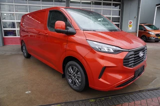 Ford Transit Custom 2024 - 320L 2.0 TDCI 136PK L2H1 Limited obrazek 2