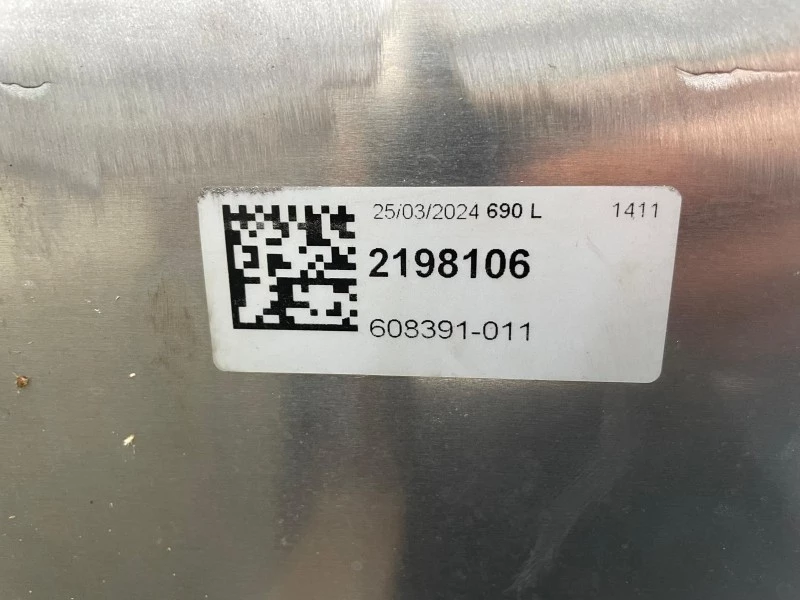 DAF 2024 - 2198106 BRANDSTOFTANK 690 LTR (199.5X67.5X58 CM) imagen 6
