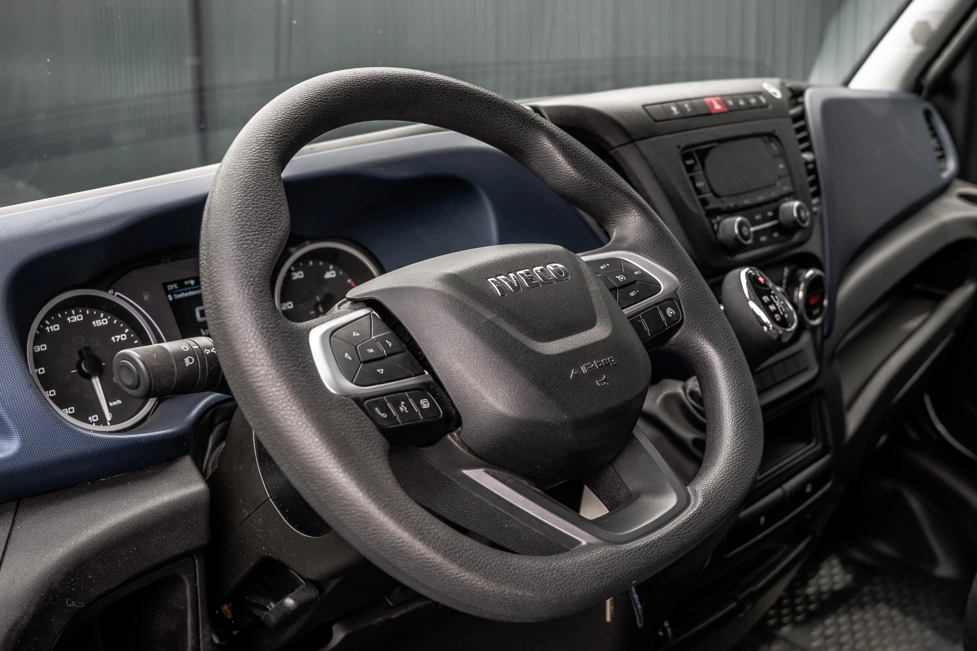 Iveco Daily 2021 - 35S14V 2.3 L4H2 | Automaat | 3.5T Trekgewicht | Climate | Cruise | Euro 6 изображение 11