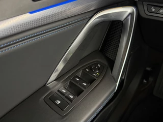 BMW iX2 2024 - eDrive20 67 kWh immagine 25