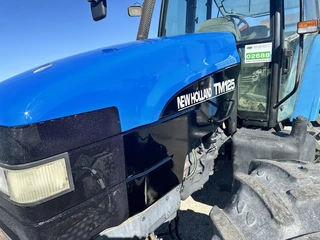 New Holland TM 125 image 2 thumbnail
