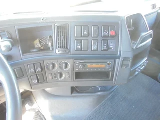 Volvo FH 2012 - 420 6X2 NL TRUCK изображение 8