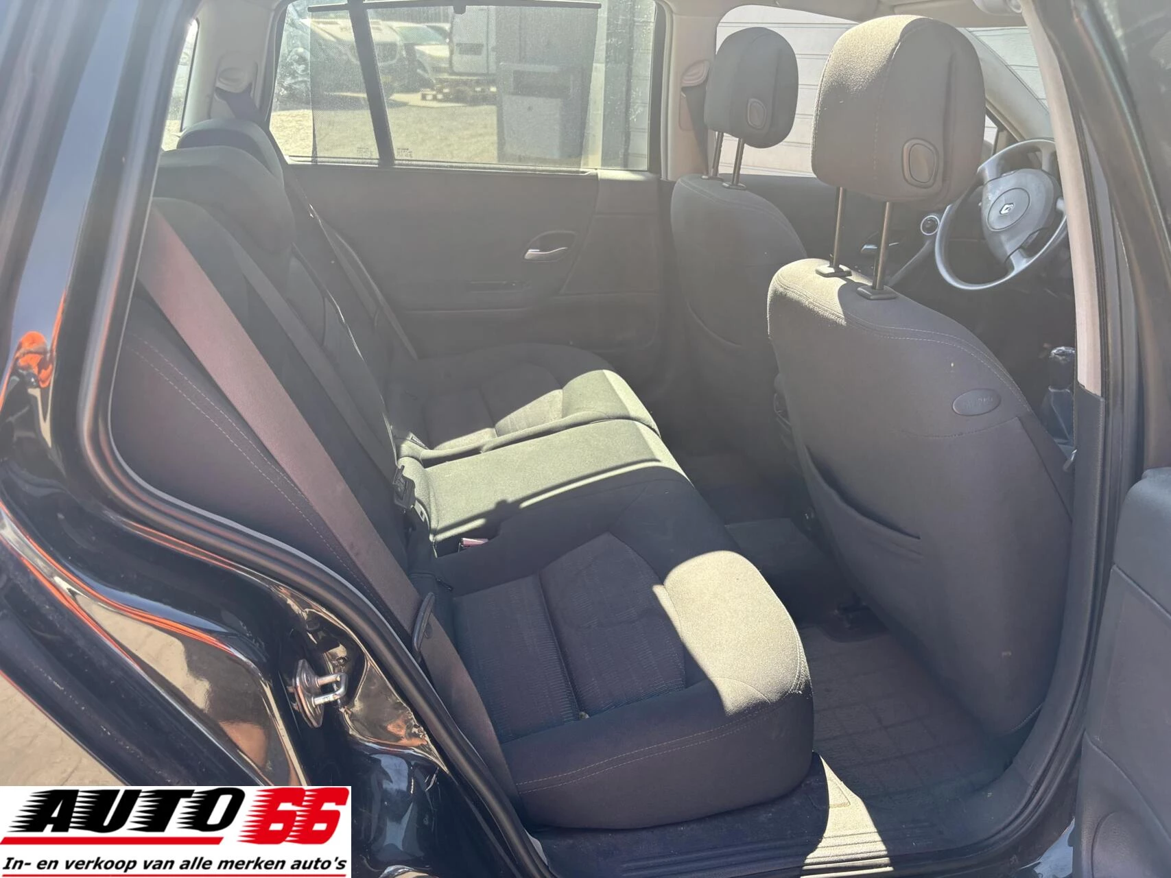 Renault Laguna Grand Tour 2007 - AIRCO 2.0-16V Tech Line AIRCO APK tot 07-2027 imagem 6